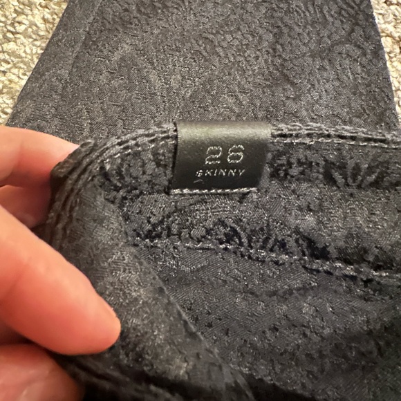 Vince black lace pant with stretch - Picture 3 of 4